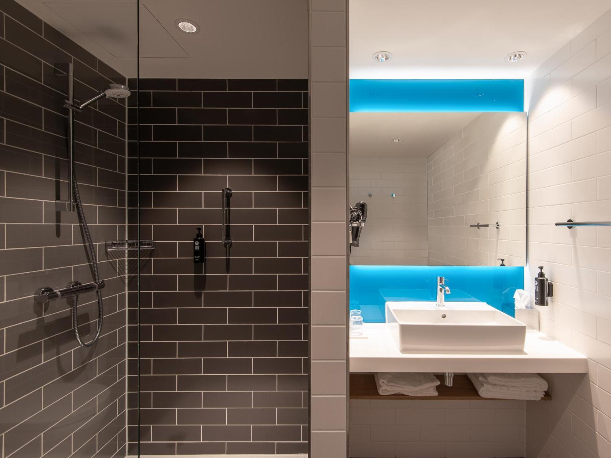 Holiday Inn Express Heilbronn By Ihg المظهر الخارجي الصورة